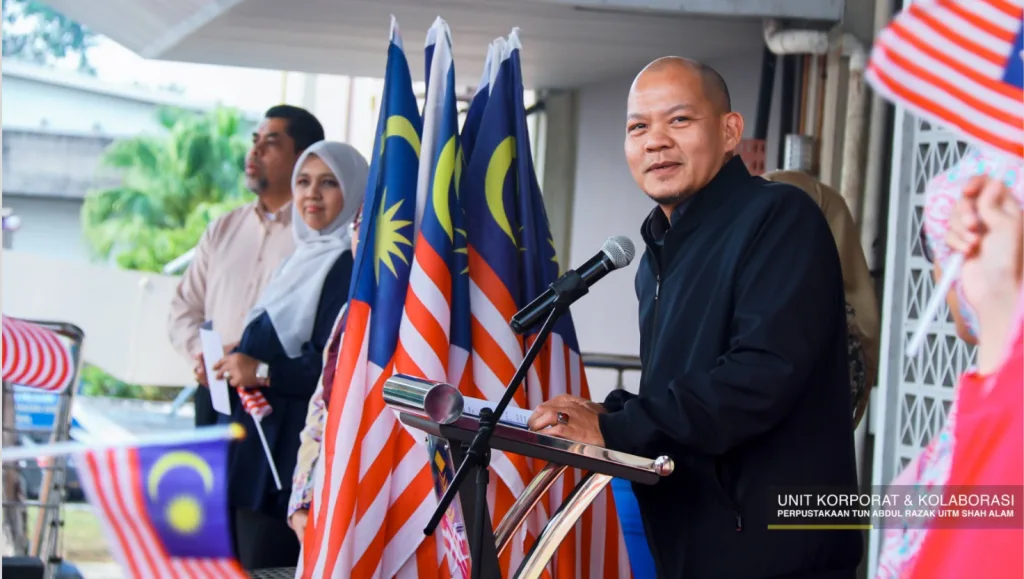 Jalur Gemilang semarak patriotisme warga perpustakaan UiTM
